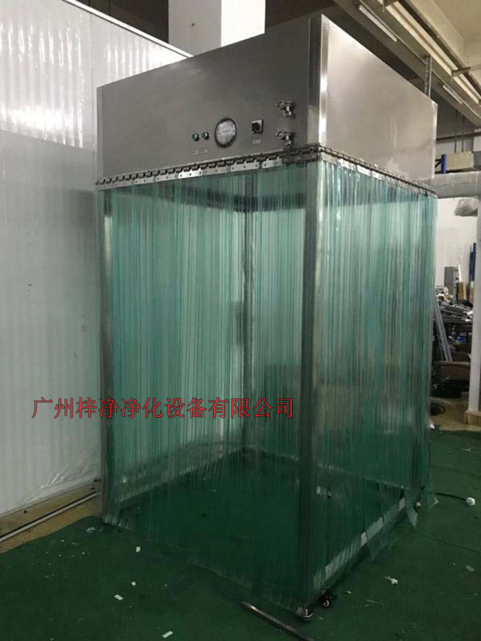 層流采樣車廣泛適用于醫藥、制劑、電子、精密儀器、儀表、食品等行業的特殊場合的原輔物料的采樣。