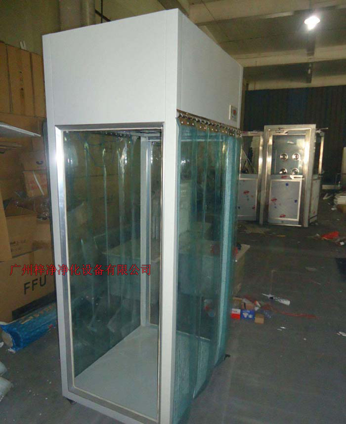 層流采樣車廣泛適用于醫藥、制劑、電子、精密儀器、儀表、食品等行業的特殊場合的原輔物料的采樣。